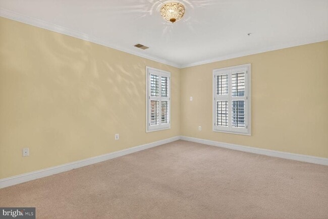 Building Photo - 12013 Montrose Park Pl