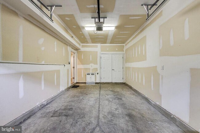 Building Photo - 2133 Little Sorrel Way