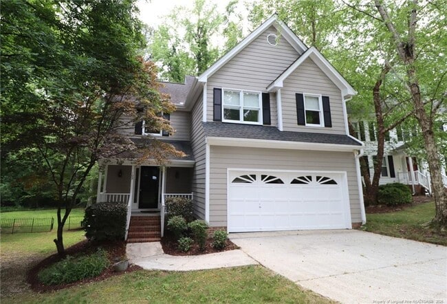 Primary Photo - 109 Candy Apple Ct