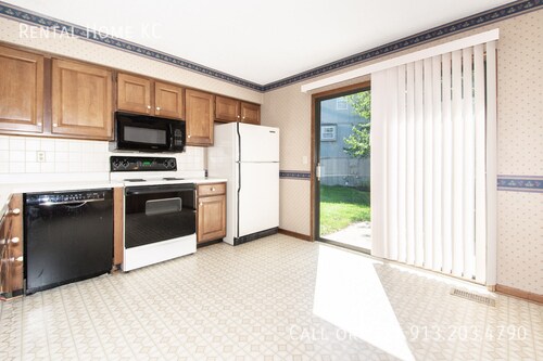 Building Photo - 5613 Riley-