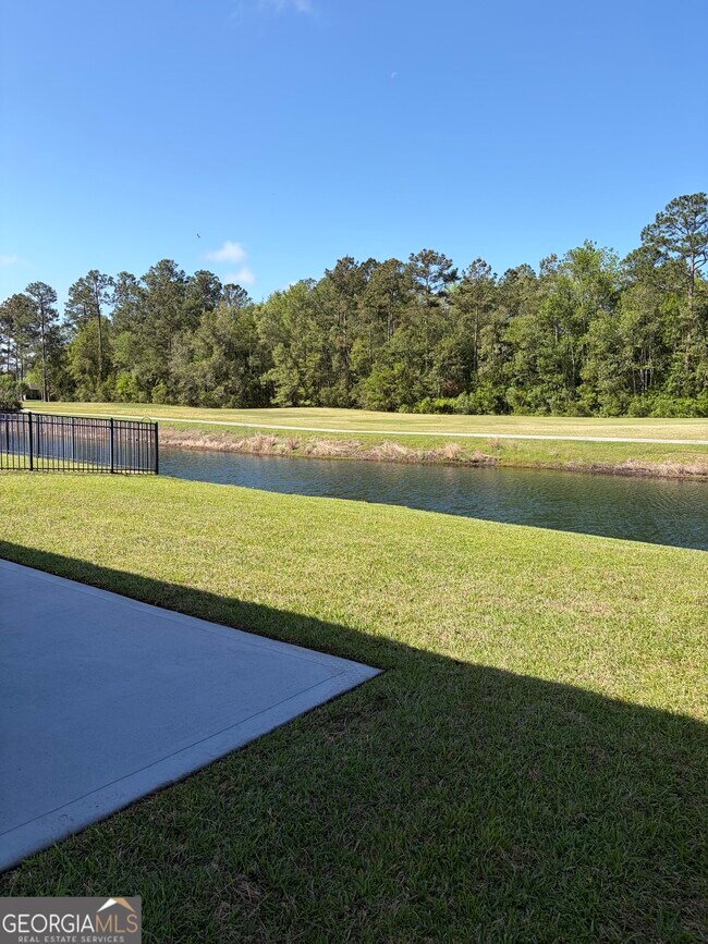 Building Photo - 123 Miller Ct