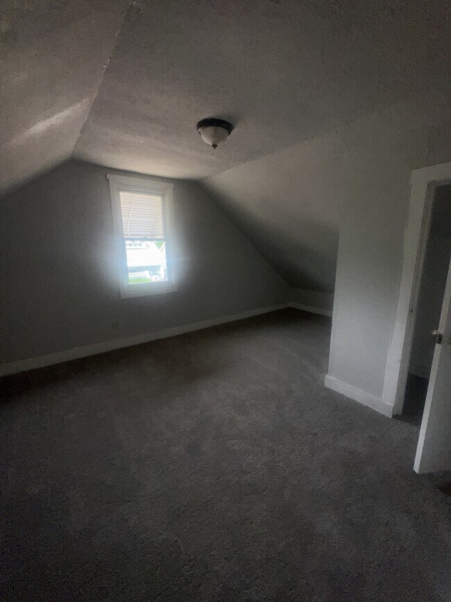 Building Photo - 12600 Watterson Ave