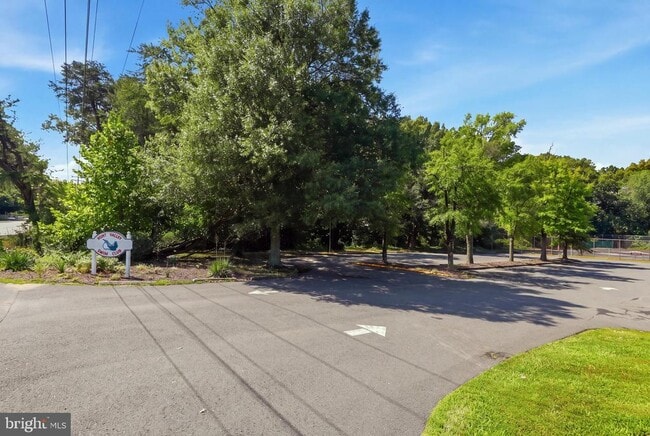 Building Photo - 8747 Arley Dr