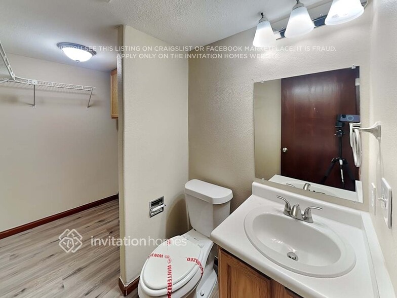 Building Photo - 3818 Licorice Trail