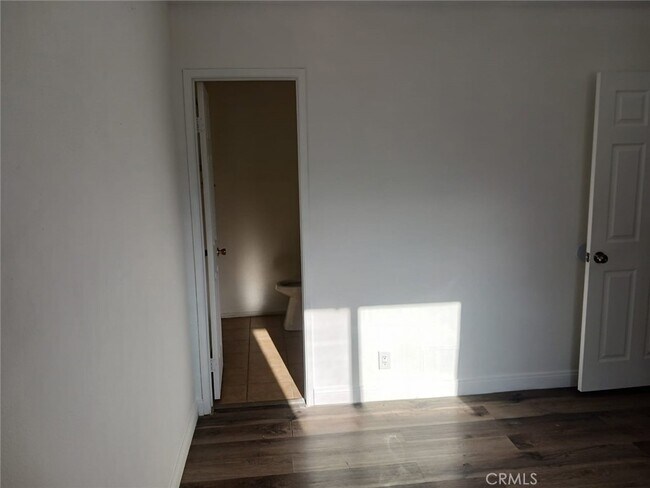 Building Photo - 336 E Ave J 13