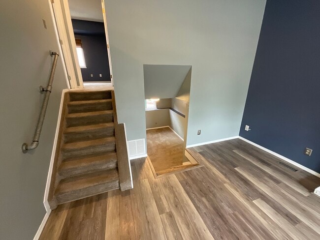 Building Photo - 3 Bedroom Home Available Near E Woodmen Rd...