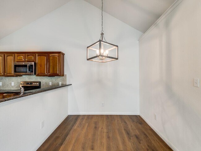 Building Photo - 30 Wildwood Dr