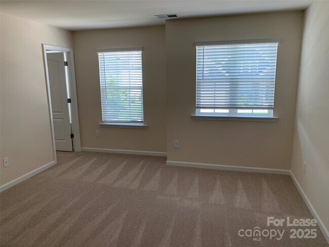 Building Photo - 10322 Winyah Bay Ln