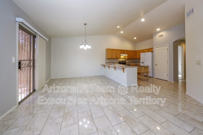 Building Photo - 3067 S Beck Dr