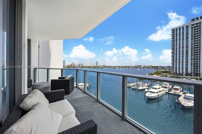 Building Photo - 17301 Biscayne Blvd