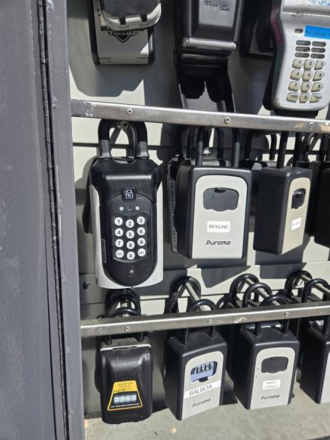 Building Photo - 1080 Park Blvd