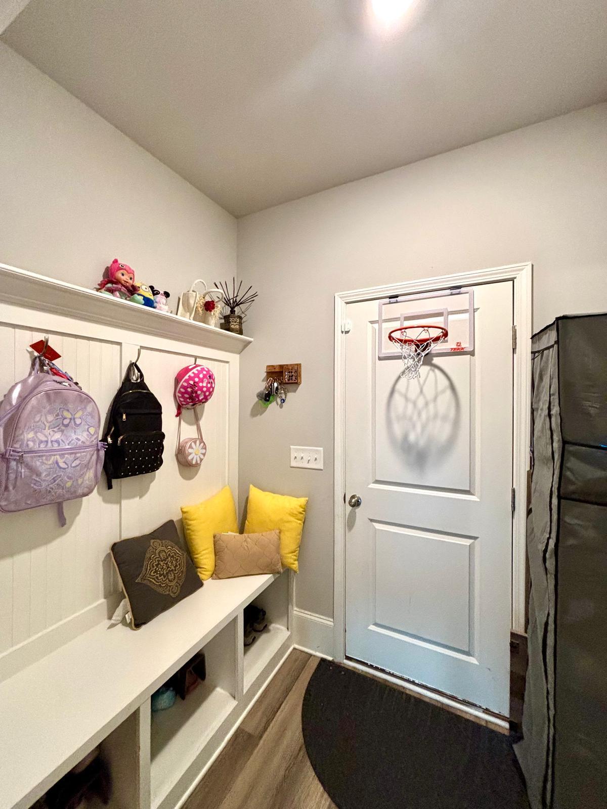 Mudroom - 1920 Grand Lanier Dr