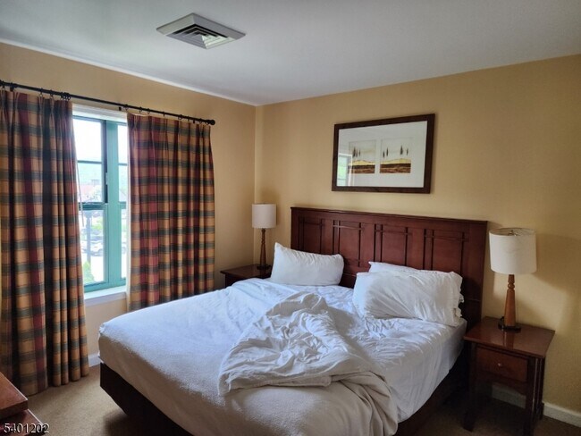 Building Photo - 200 NJ-94