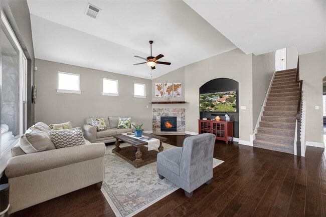 Building Photo - 4017 Benetton Way