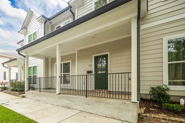 Building Photo - 649 Patterson St