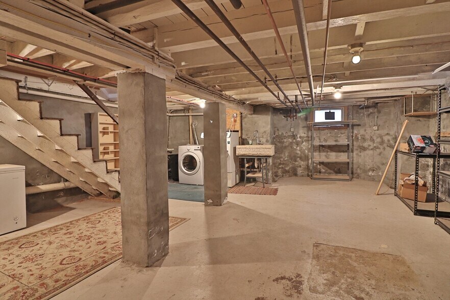 Building Photo - 84 Tremont St