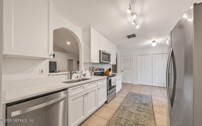 Building Photo - 12401 Antler Hill Ln