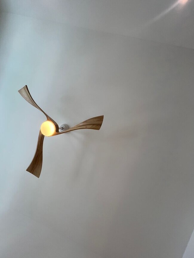 Building Photo - 4231 S Champlain Ave