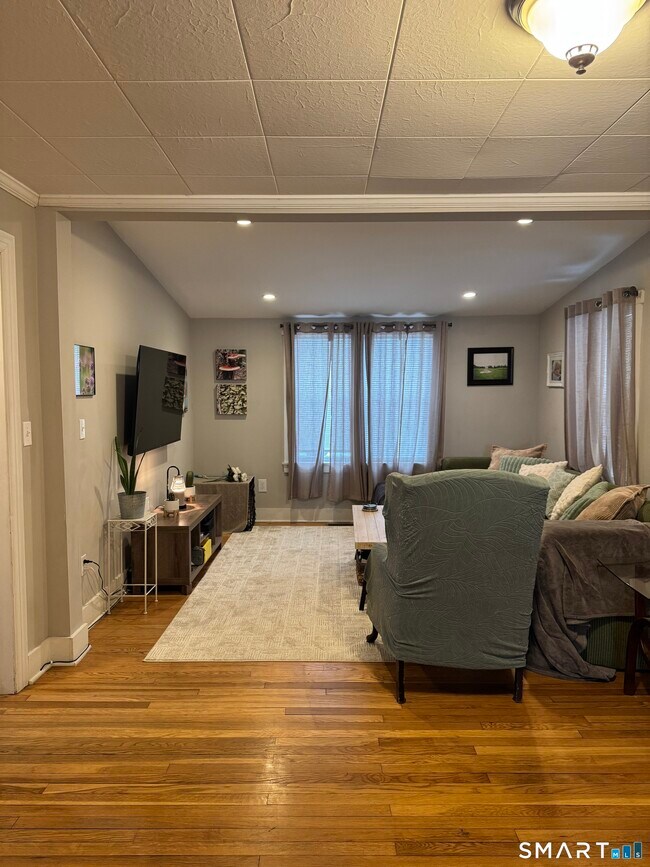 Building Photo - 91 Williams Ave