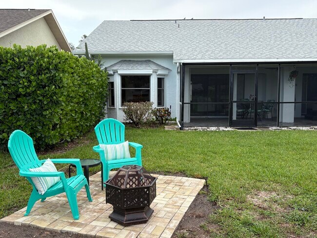 Building Photo - 1352 Monarch Cir