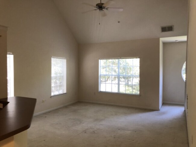 Building Photo - 1 bedroom