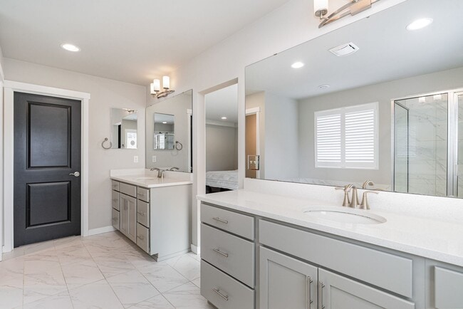 Building Photo - Beautiful home in Monroe available 9/15