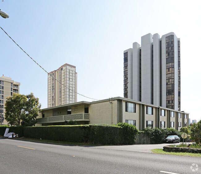 Building Photo - Nuuanu Terrace