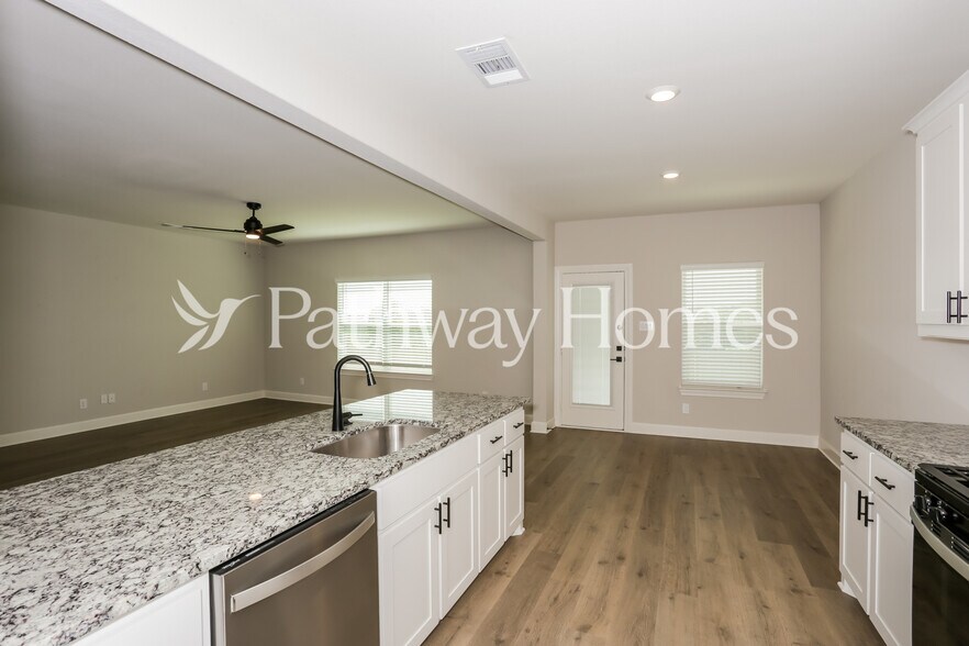 Building Photo - 1108 Costa Vista Trl