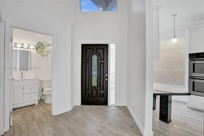 Building Photo - 2508 Cardaman Ave