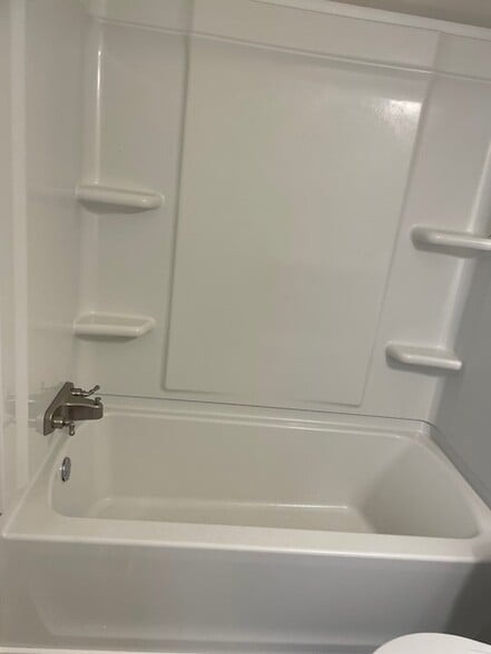 Building Photo - 4473 Welch Dr