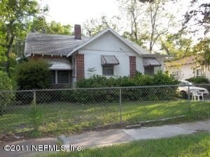 Primary Photo - 678 Ivy St