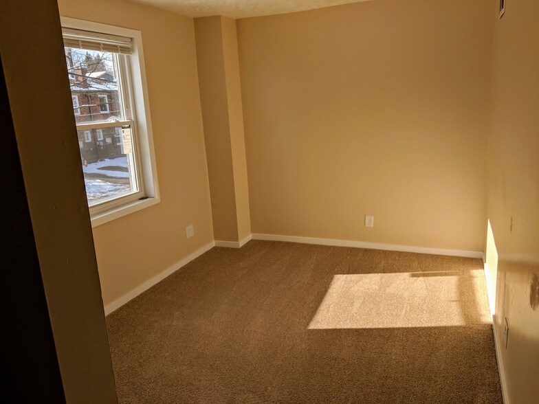 Building Photo - 186 Juniper Dr