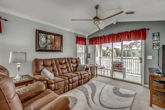 Building Photo - 549 White River Dr