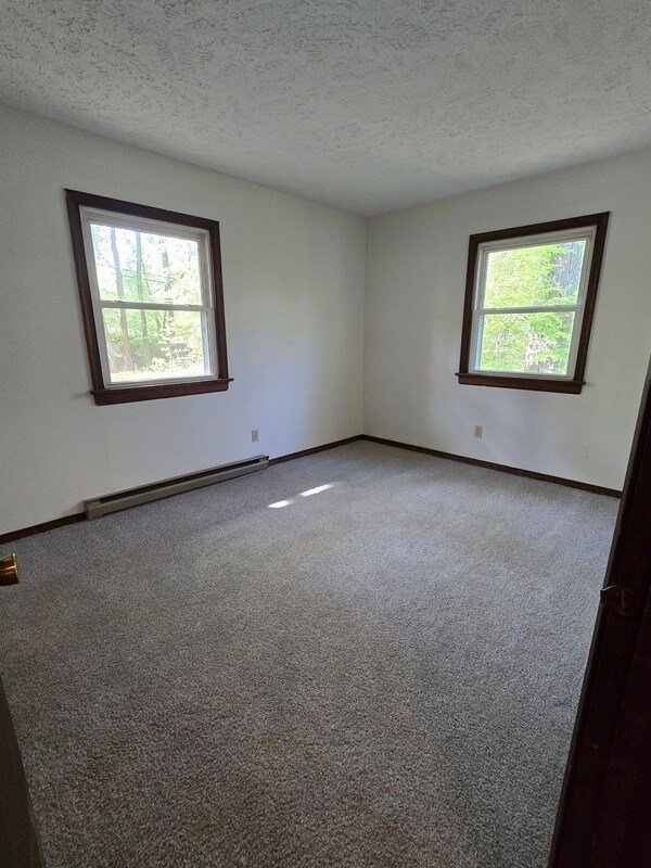 Building Photo - 6308 Lakeshore Dr