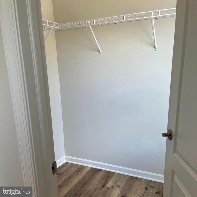 Building Photo - 7 Maloney Ave