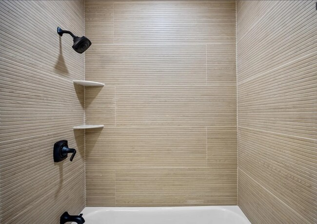 Building Photo - 4869 Venetian Blvd NE