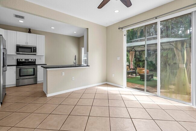 Building Photo - 228 Lake Monterey Cir