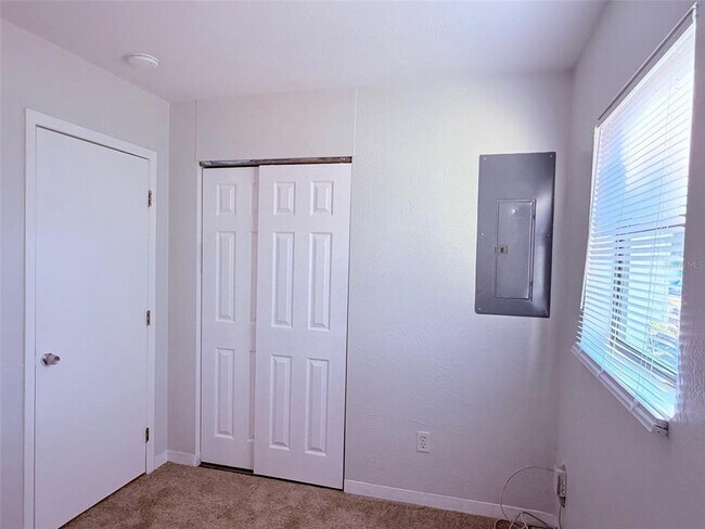 Building Photo - 1544 77th Ave N