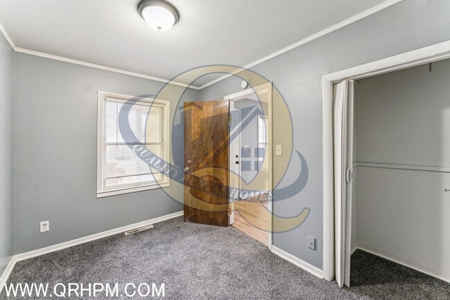 Building Photo - First Month's Rent FREE!!!