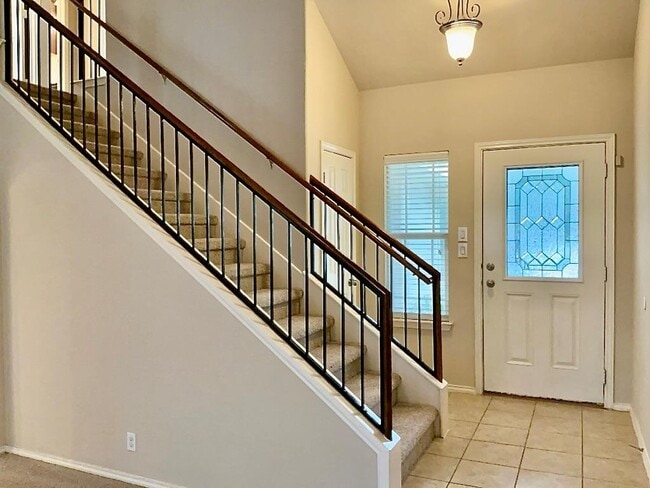 Building Photo - 8720 Blackvireo Dr