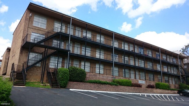 Building Photo - 3632 Clairmont Ave S