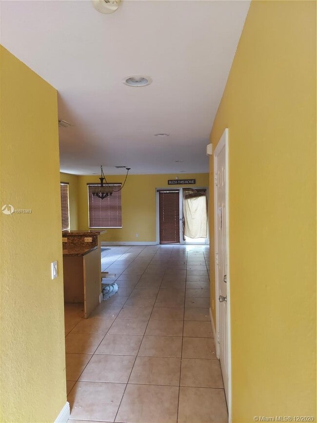 Building Photo - 7991 NW 44th Ct