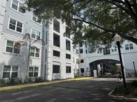 Building Photo - 206 E South St