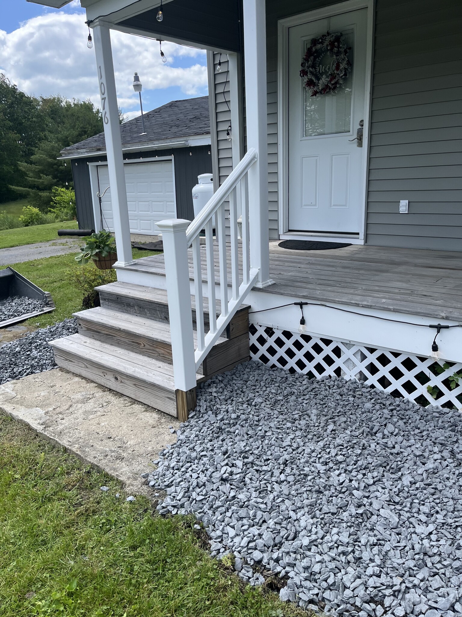 Building Photo - 1076 Clinton Ave