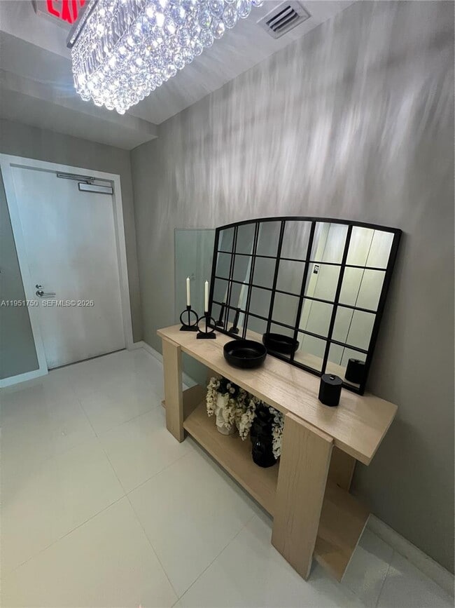 Building Photo - 851 NE 1st Ave