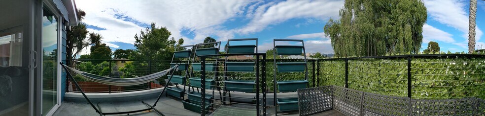 Building Photo - 820 46th St