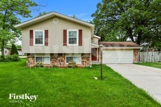 Building Photo - 855 Windemere Ave