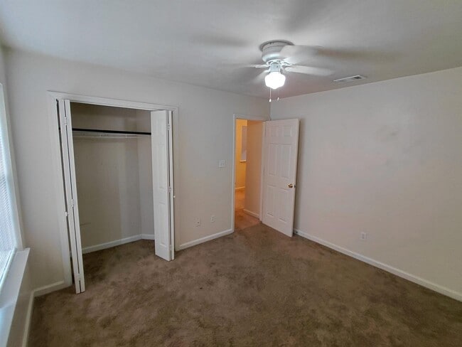 Building Photo - 1557 Payne St