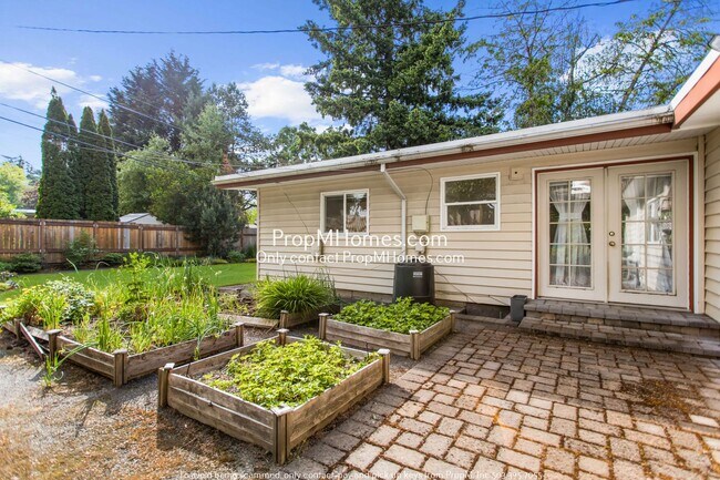 Building Photo - Your Mid-Century Dream Home: Three Bedrooms and an ADU Await!