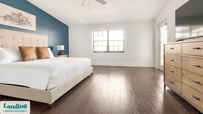 Building Photo - 6415 21st Ave W